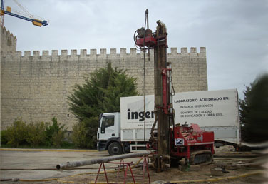 vinculo izquierda servicios